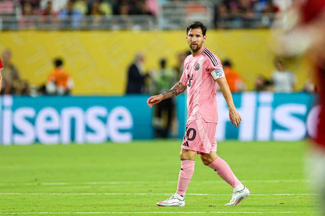 爱游戏官网-关于梅西在热火比赛中重要助攻,出色发挥引发热议!观众掌声雷动的信息