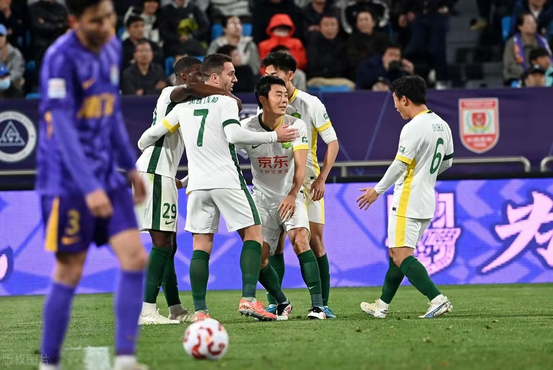 爱游戏app-爆冷首场状态出色，IG观众沸腾！，穆雷重返赛场赛场气氛高涨的简单介绍